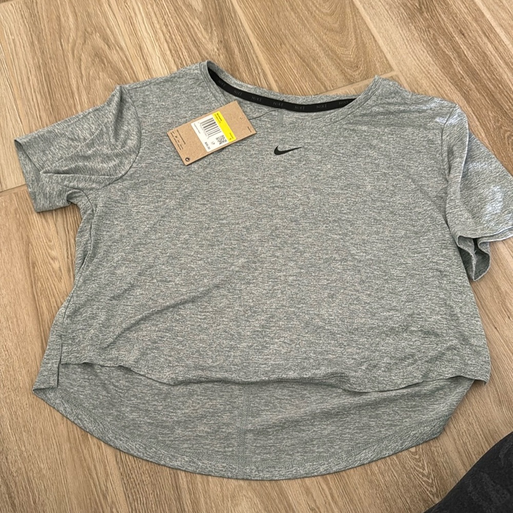 Nike crop top new with tags